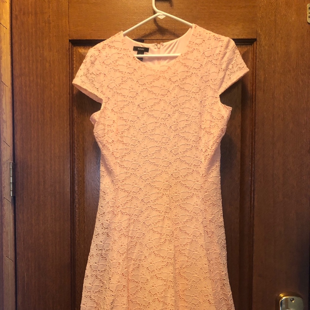 Alfani light pink lace dress